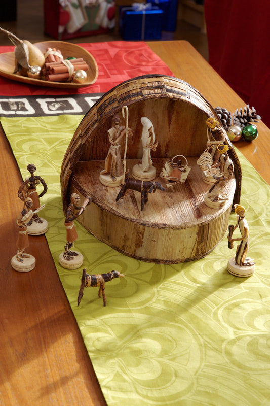 Banana Fiber Nativity Scene in Rounded Box