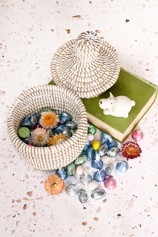 Miniature White Warming Basket
