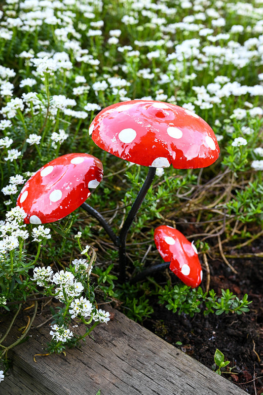 Red Recycled Metal Mushroom Garden Stake