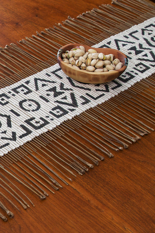 Black and White Geometric Twig Runner