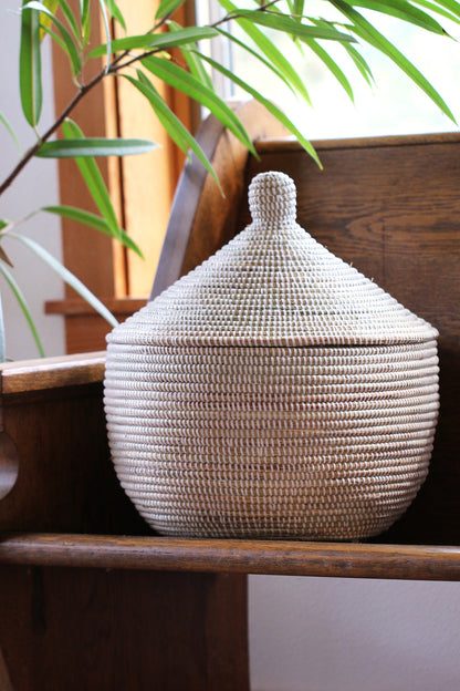 Lidded White Warming Basket